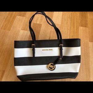 Michael Kors jet set travel stripe medium tote